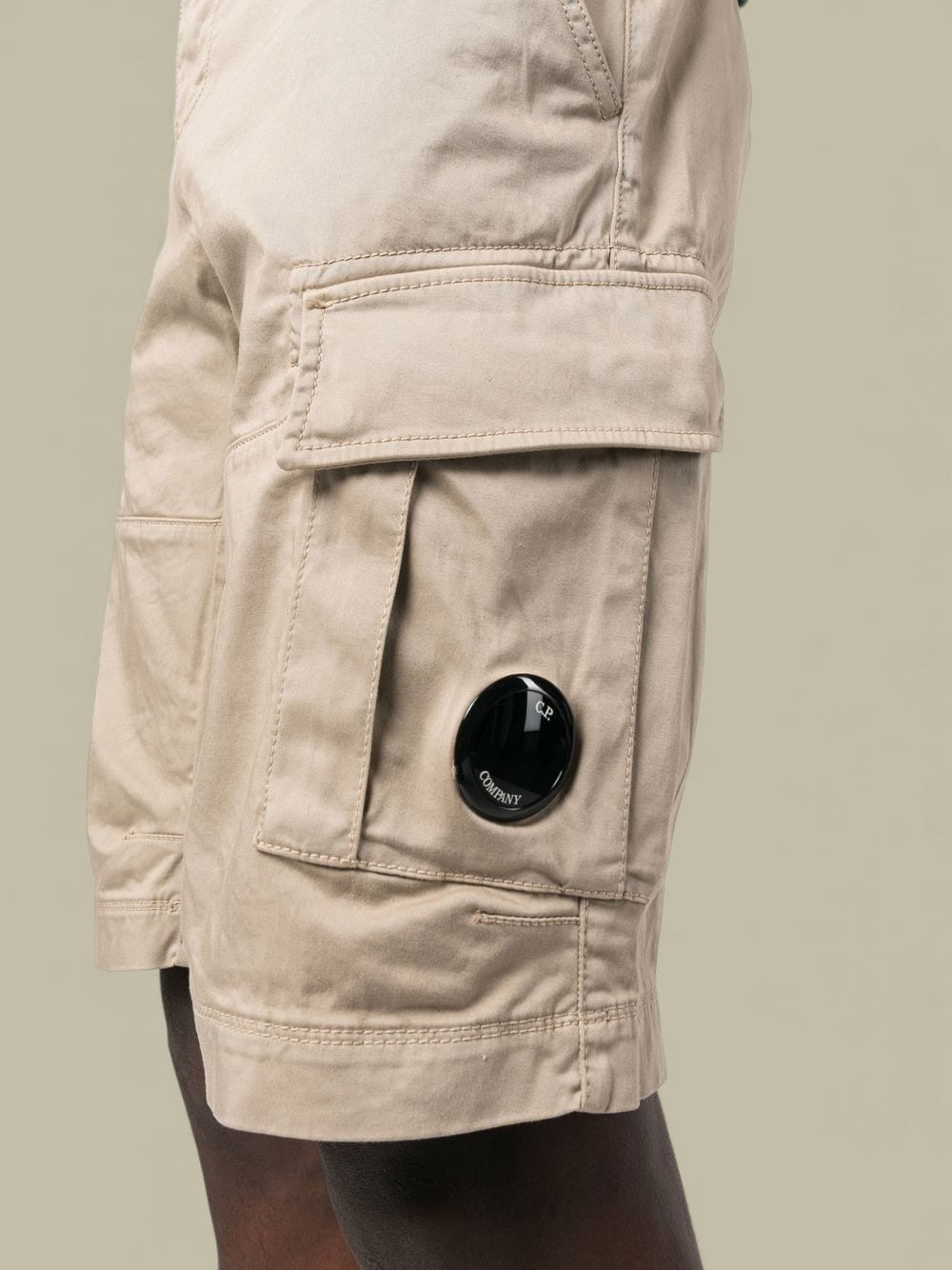 Short Cargo C.P. Company Beige