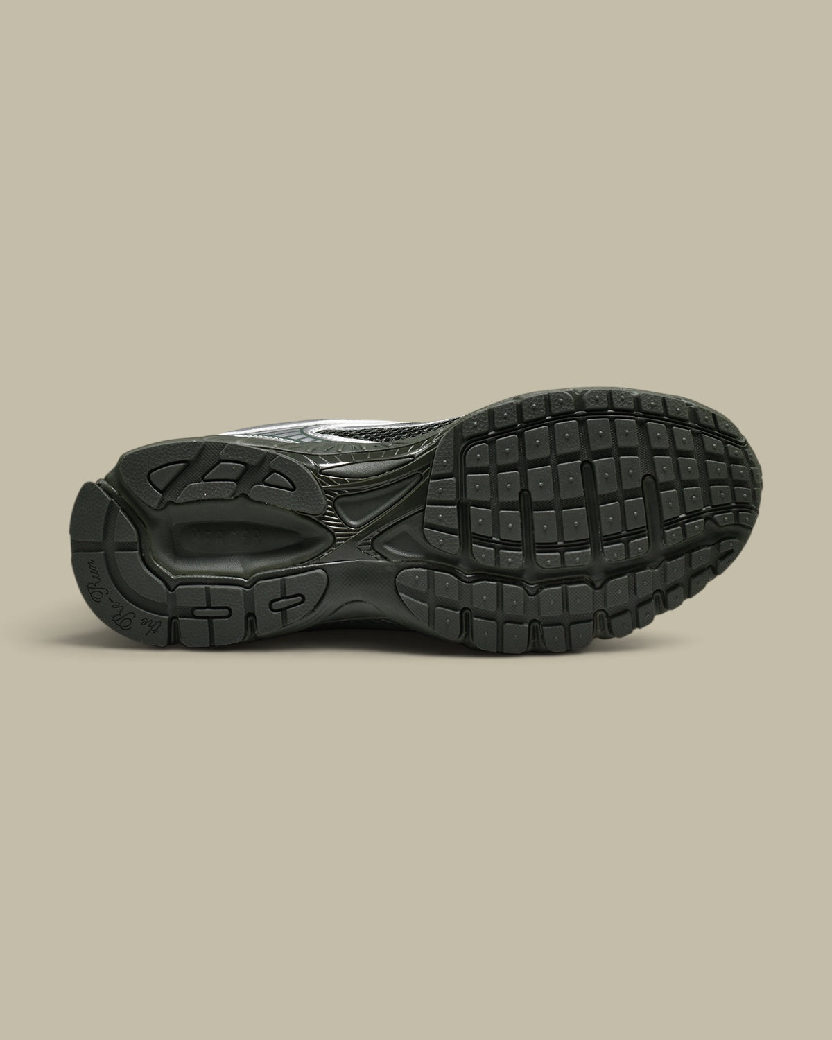 Sneakers The Mercer Kaki - The Re-Run