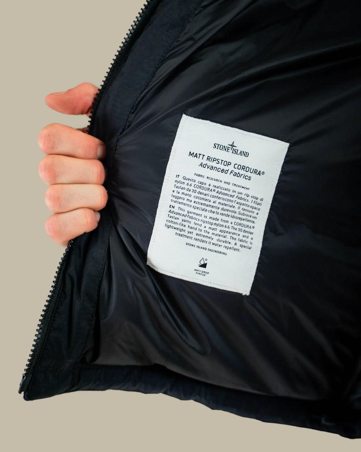 Doudoune à Capuche Stone Island Noir - Ripstop Matt Stone Island