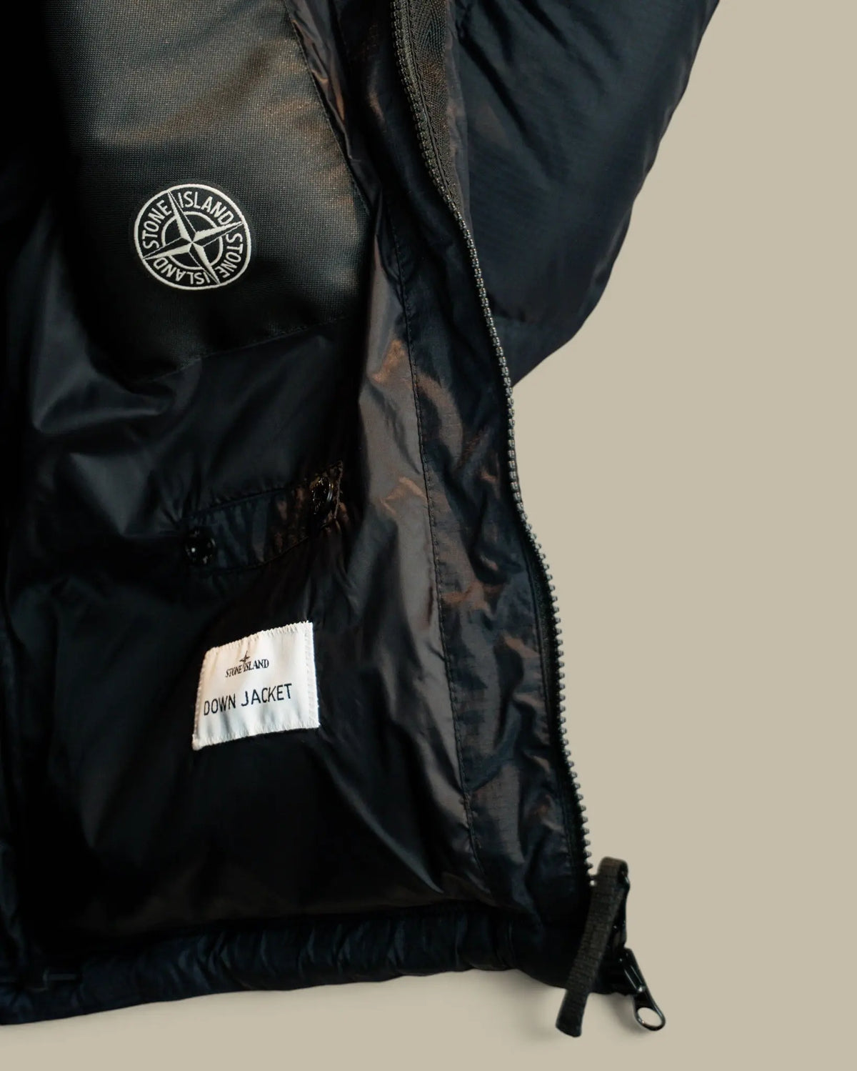 Doudoune à Capuche Stone Island Noir - Ripstop Matt Stone Island