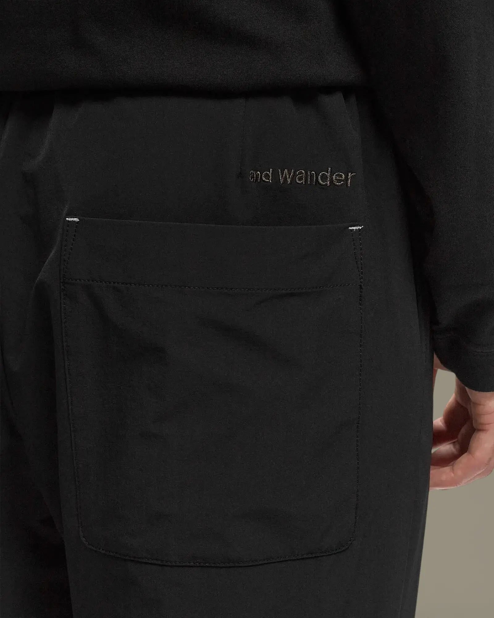 Pantalon And wander Noir - Technique - pantalon