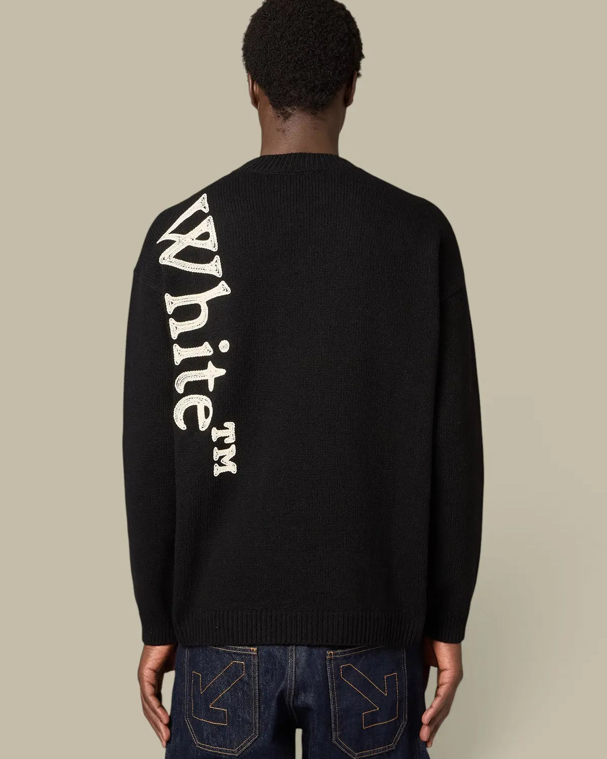 Pull Off-White Noir - Vertical Bookish Off-White