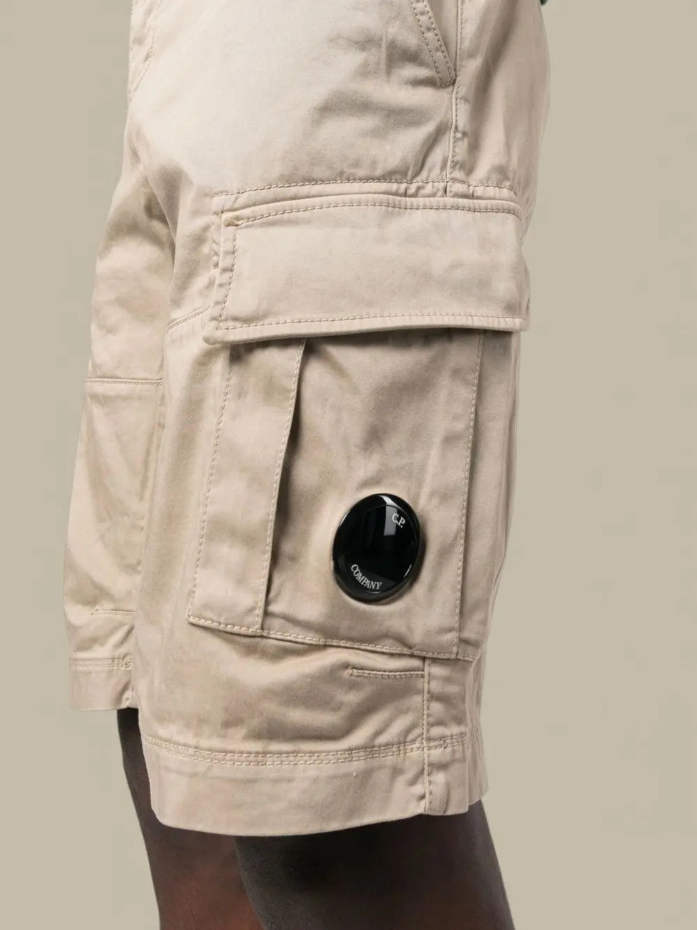 Short Cargo C.P. Company Beige - SHORT