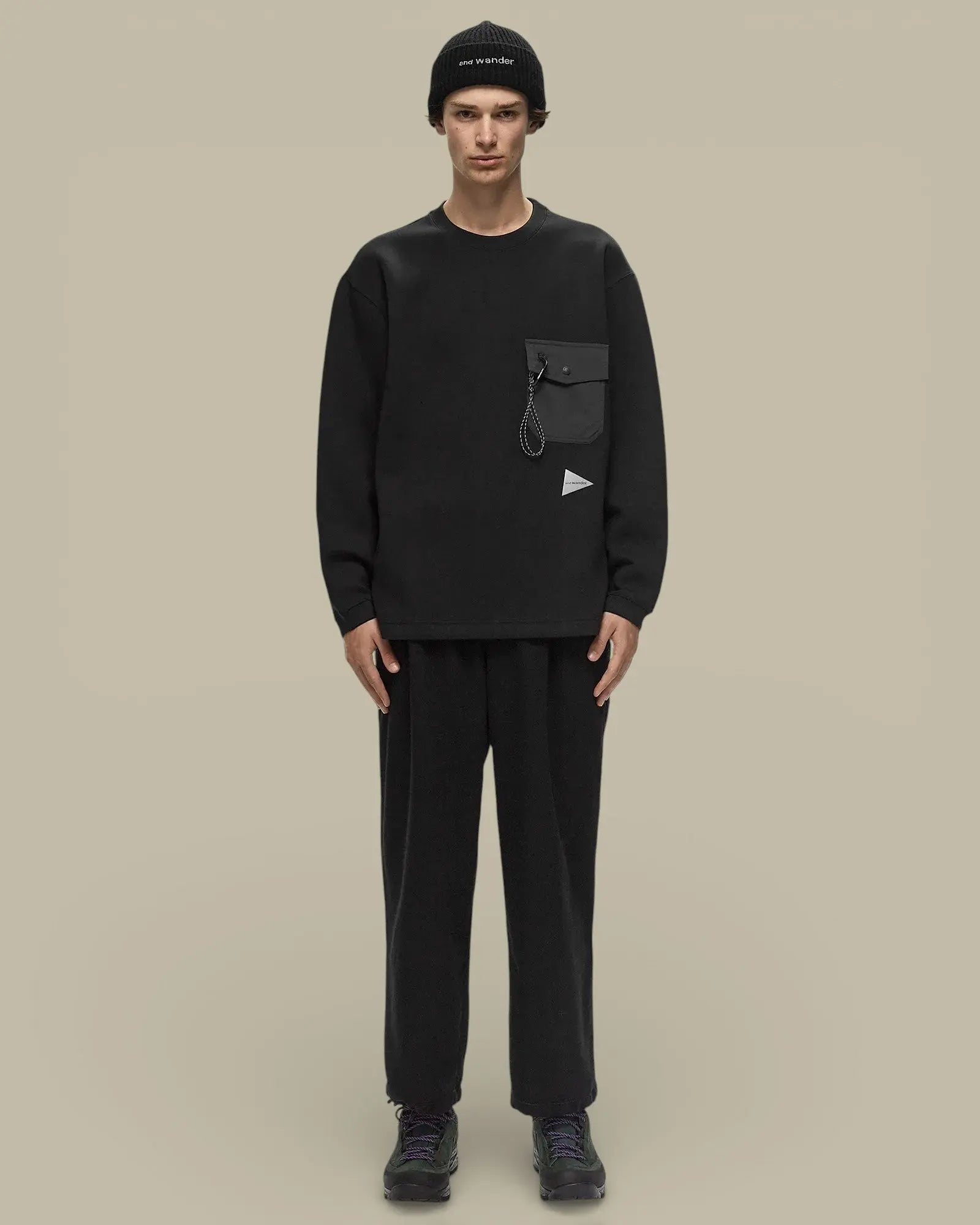 Sweat And wander Noir - Col Rond - sweat