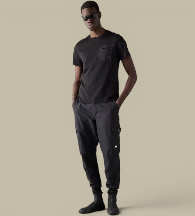 T-shirt Noir A Poche Moose Knuckles Moose Knuckles